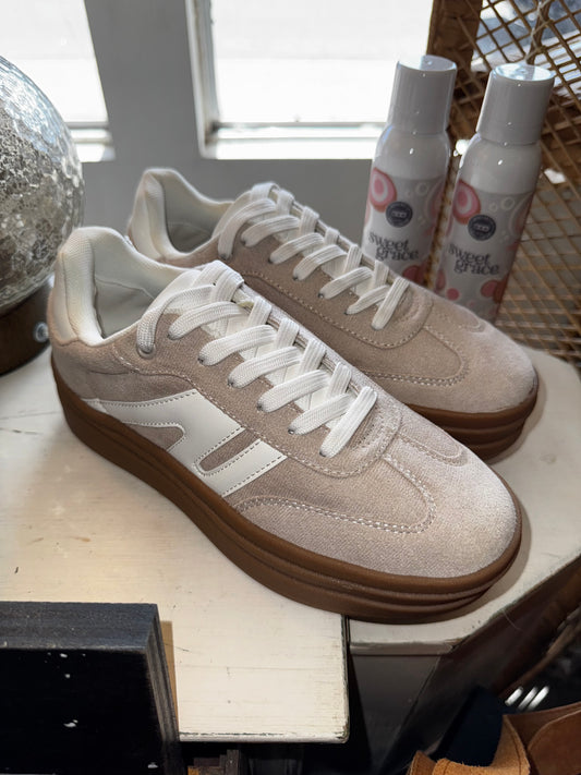 Grace Sneakers