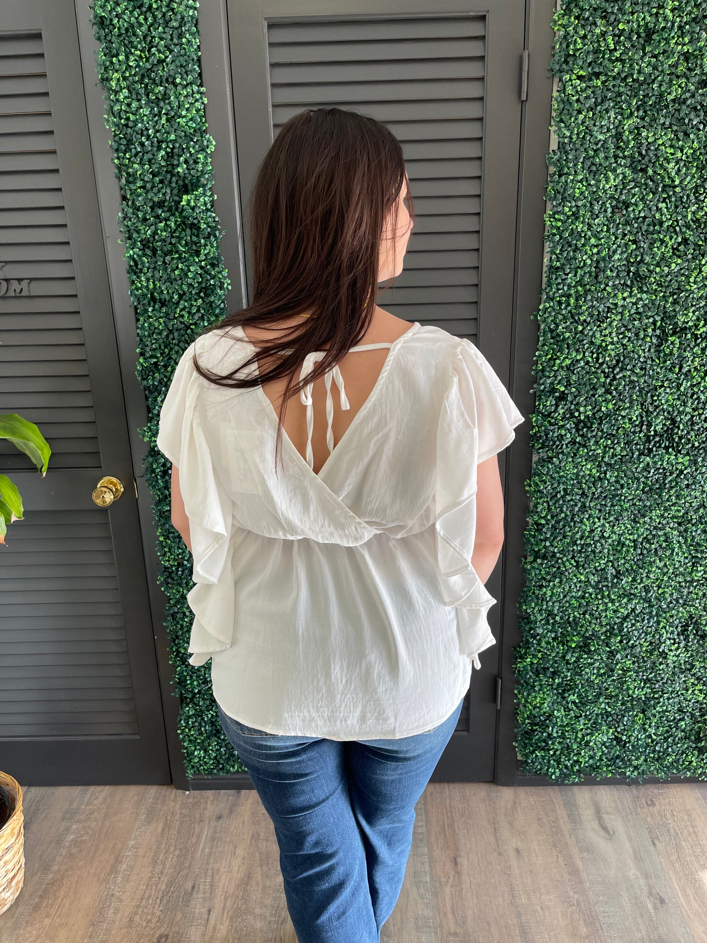 Frilled, V-neck, Open back